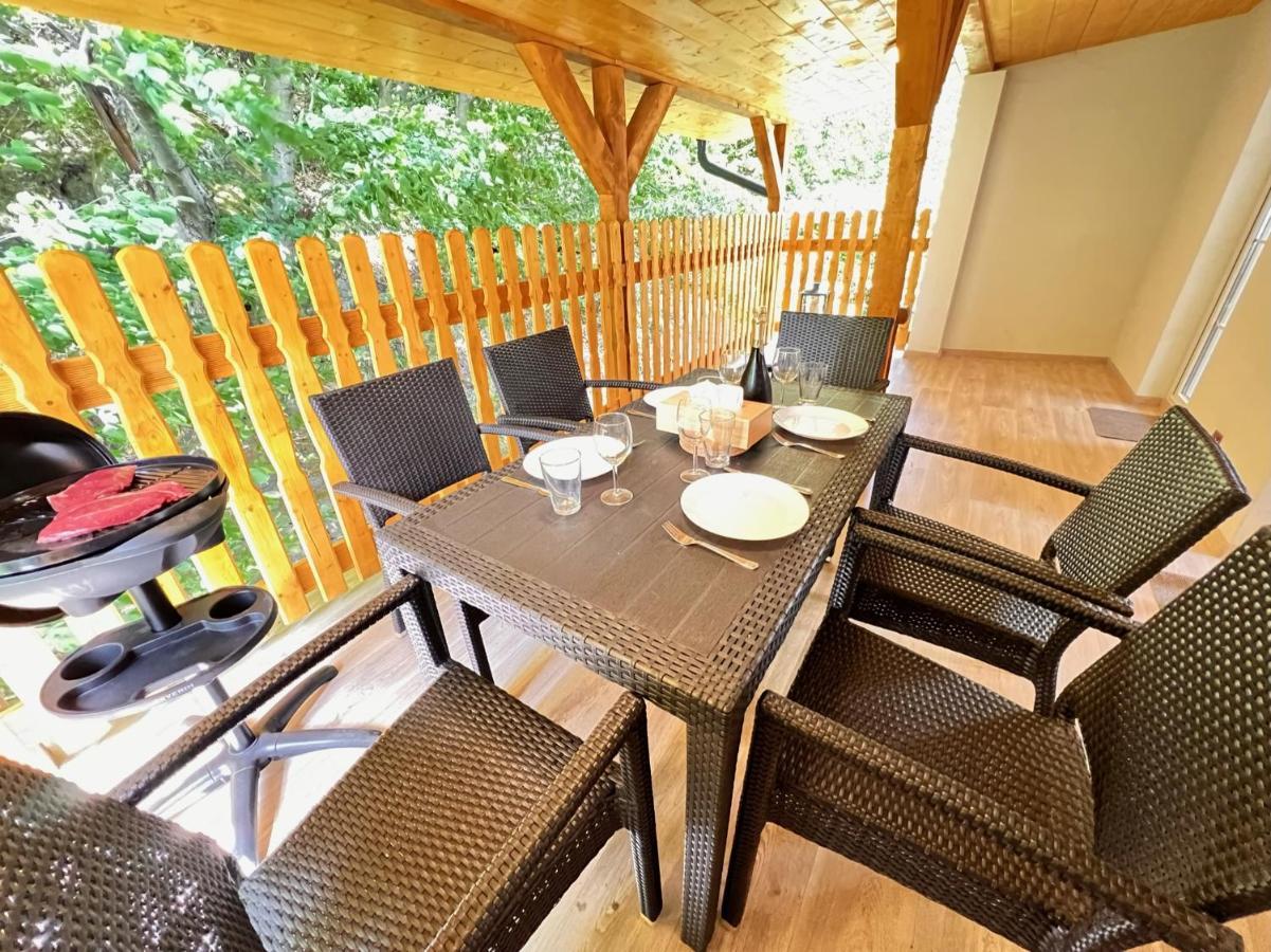 Pension Pod Skalou Hrensko Luaran gambar