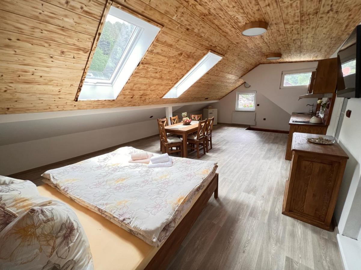 Pension Pod Skalou Hrensko Luaran gambar